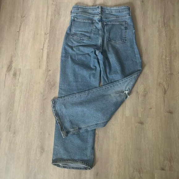 Like new, size 8, OLD NAVY extra high rise sky high WIDE LEG JEANS - Picture 2 of 4